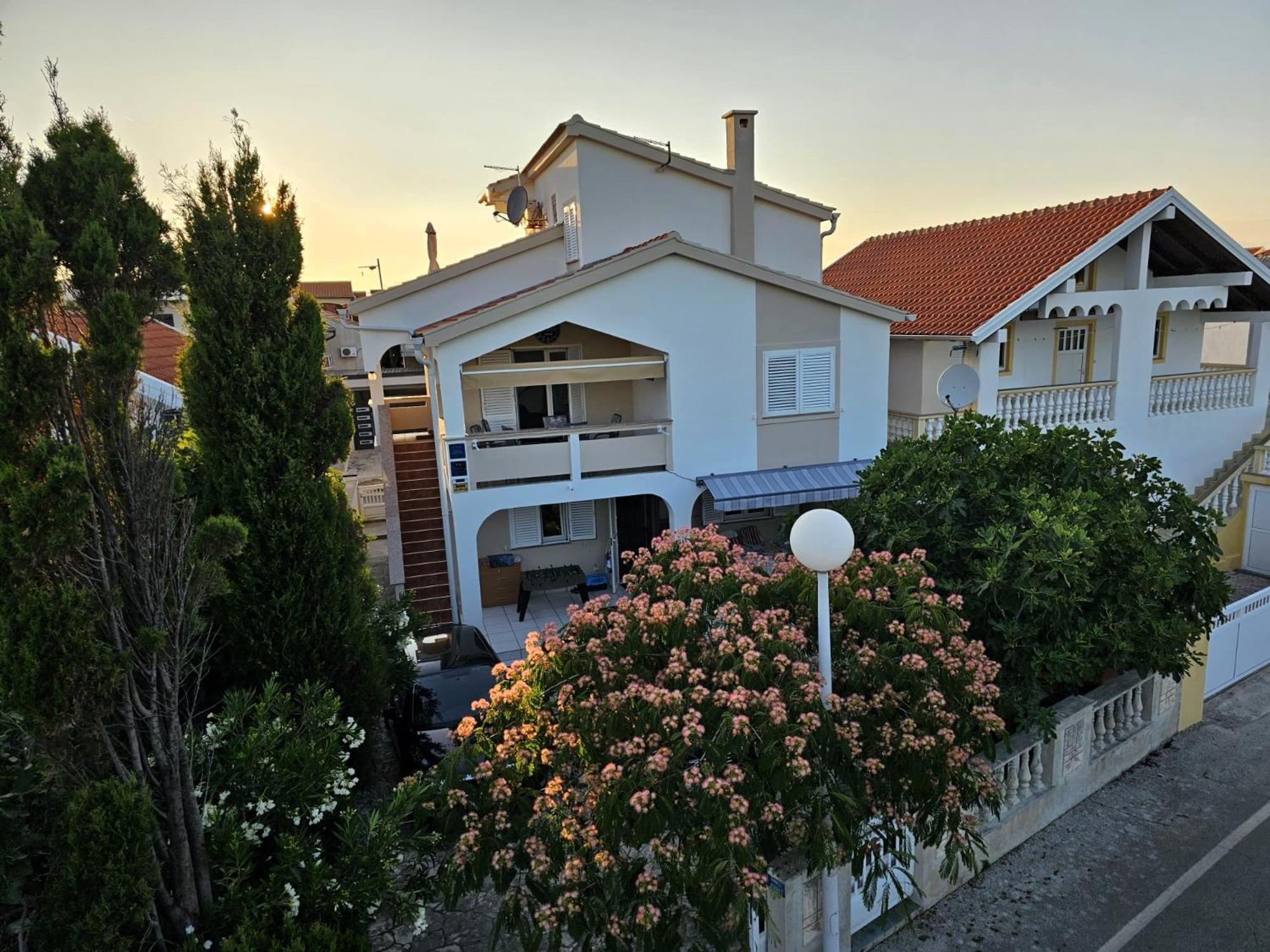 Apartmani Juric ヴィル エクステリア 写真