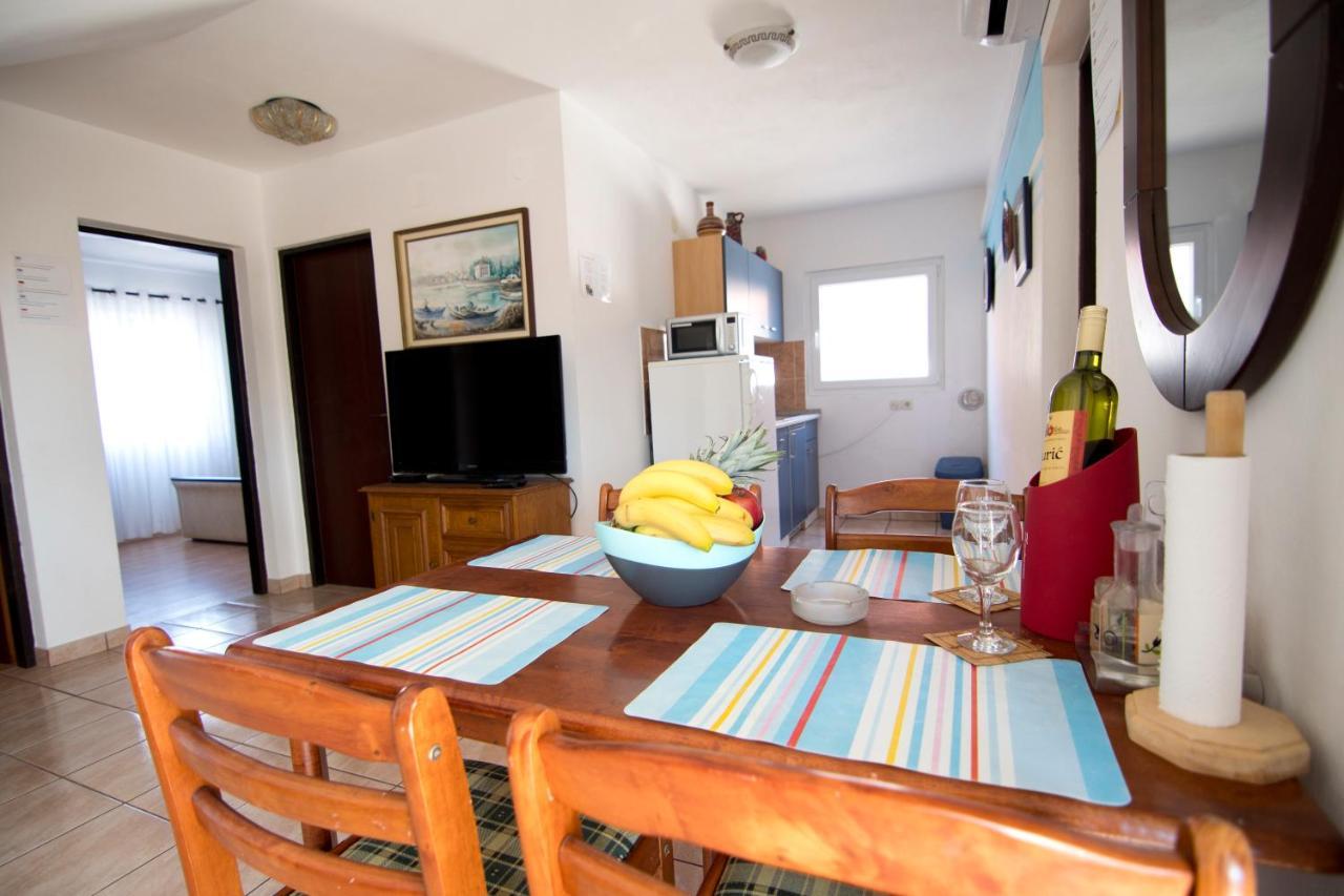 Apartmani Juric ヴィル エクステリア 写真