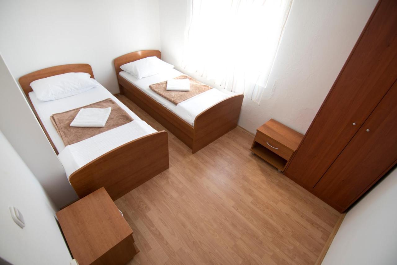 Apartmani Juric ヴィル エクステリア 写真
