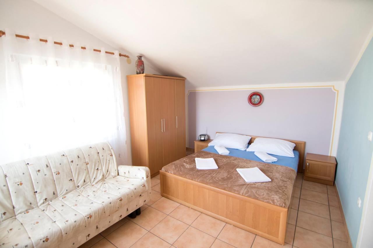 Apartmani Juric ヴィル エクステリア 写真
